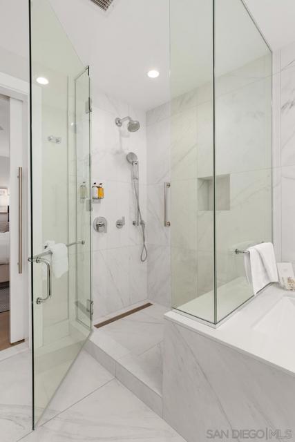 Image 18 of 32 For 1500 Orange Ave  20