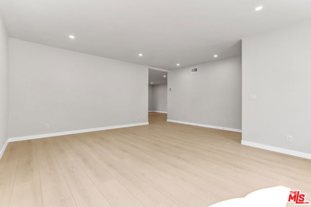 23335 Schoolcraft Street, West Hills CA: https://media.crmls.org/mediaz/c1d54f09-abff-4cad-87b1-b516f693130f.jpg