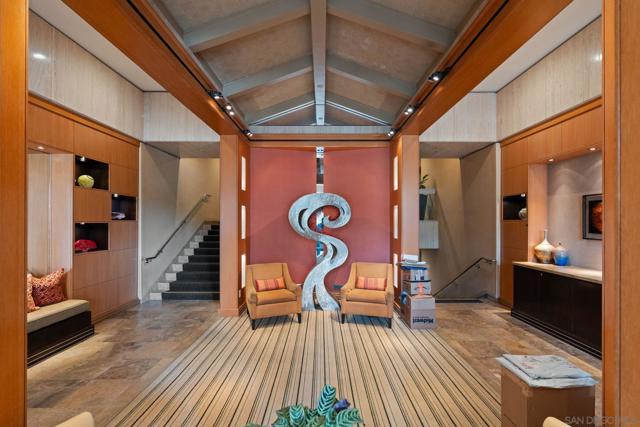 1710 Avenida Del Mundo, Coronado CA: https://media.crmls.org/mediaz/c1d576cc-22a5-4804-b098-df464a550d72.jpg