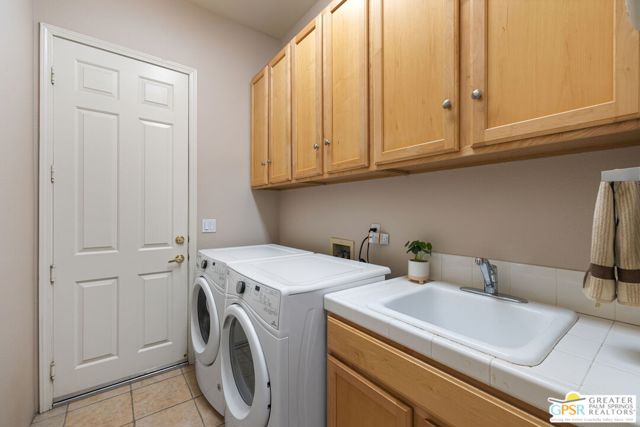 40870 Avenida Rosario, Palm Desert CA: https://media.crmls.org/mediaz/c1d5b130-14fa-43f2-915d-6b8b67b7053f.jpg