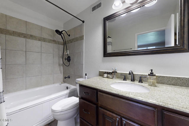 680 Redwood Lane, San Dimas CA: https://media.crmls.org/mediaz/c1d5d9ad-03c4-4161-b65a-23414d1b34f9.jpg