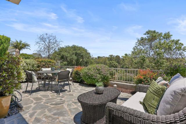 Detail Gallery Image 21 of 45 For 1636 Cormorant Dr, Carlsbad,  CA 92011 - 2 Beds | 2/1 Baths