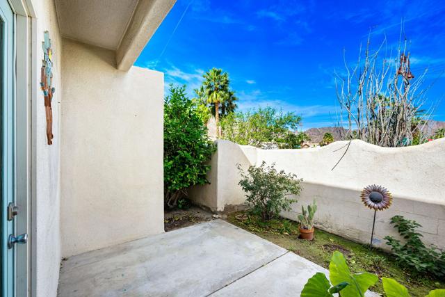 Image 12 of 59 For 51770 Eisenhower Drive