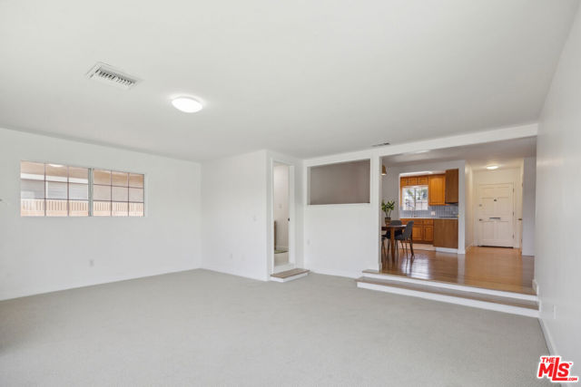 6513 Denmead Street, Lakewood CA: https://media.crmls.org/mediaz/c1d754cc-be6e-4457-945b-bb2c740c7b16.jpg
