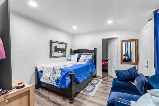 136 N Garfield Avenue, Oxnard CA: https://media.crmls.org/mediaz/c1d7e815-69e2-4b35-87b5-ad5c8da5c856.jpg