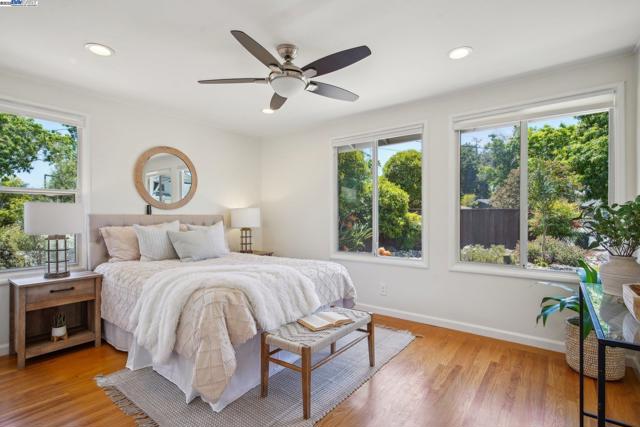 Image 19 of 55 For 14917 Berry Way