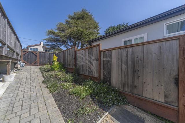 854 Kelmore Street, Moss Beach CA: https://media.crmls.org/mediaz/c1d8c35d-63fb-4c93-9b2c-da4a2ef34432.jpg