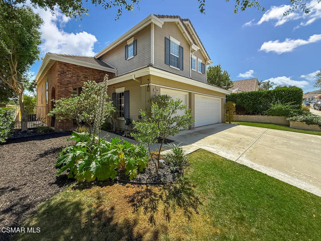 2350 Laurelwood Drive, Thousand Oaks CA: https://media.crmls.org/mediaz/c1d8ca18-7666-4381-9e24-a74cb7750aac.jpg