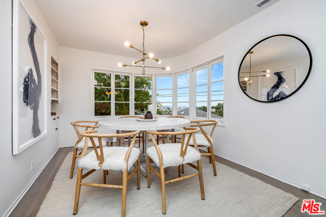 2620 Rutherford Drive, Los Angeles CA: https://media.crmls.org/mediaz/c1d95d5c-8068-4223-b245-728b40de0850.jpg