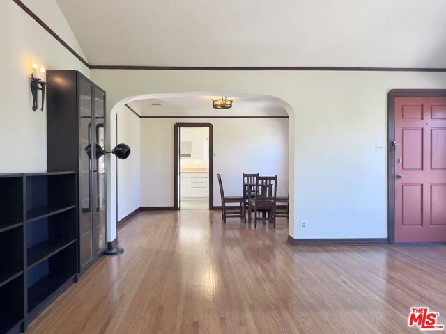 2416 Teviot Street, Los Angeles CA: https://media.crmls.org/mediaz/c1d9fb41-2555-45b4-a1a1-e9c88c1a081f.jpg