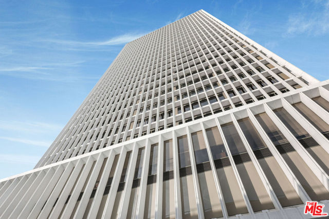 5670 Wilshire Boulevard, Los Angeles CA: https://media.crmls.org/mediaz/c1db9e6a-de08-4eec-b96b-5b7fd44f84c2.jpg