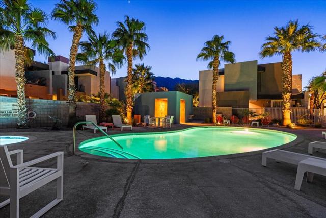 3552 Melody Lane, Palm Springs CA: https://media.crmls.org/mediaz/c1dbdabd-f6df-4f62-a5e9-cedf7276b495.jpg