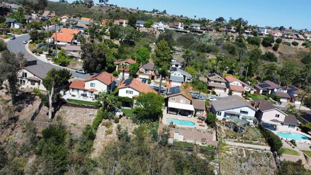 3773 Catamarca Dr, San Diego CA: https://media.crmls.org/mediaz/c1dc8073-a921-4633-8593-9ad72a00a314.jpg