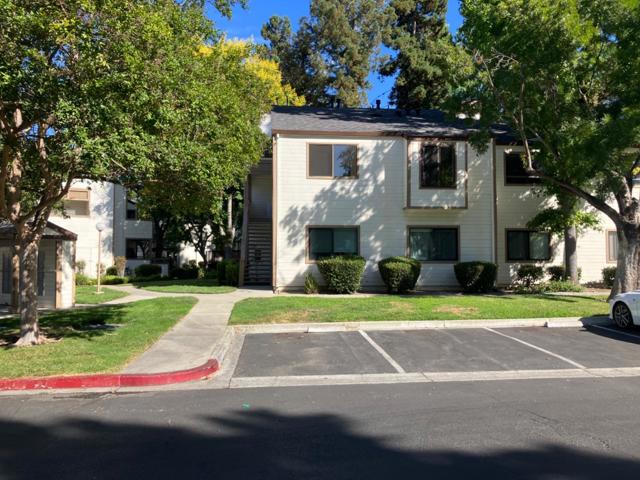 1391 Meadow Ridge Circle, San Jose CA: https://media.crmls.org/mediaz/c1dda4ef-90c3-4ffb-8d03-2d432af3404f.jpg