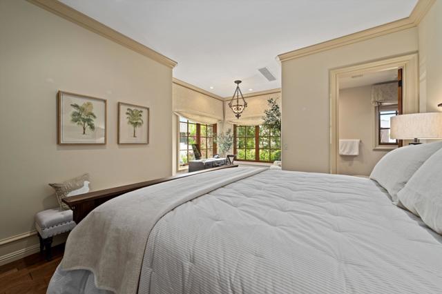 28 Grande View Court, Rancho Mirage CA: https://media.crmls.org/mediaz/c1ddadeb-0c79-4a96-a83c-fb5c71fa00c7.jpg