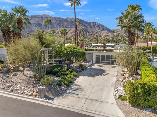 71653 Mirage Road, Rancho Mirage CA: https://media.crmls.org/mediaz/c1de48f8-bd85-466d-bced-6c2a0b1d8746.jpg