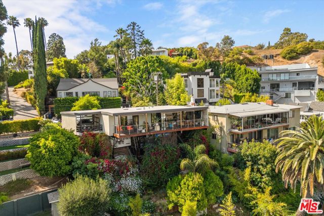 6190 Temple Hill Drive, Los Angeles CA: https://media.crmls.org/mediaz/c1de8ec9-f3bf-49ac-84fb-0ad0e8b25a4b.jpg