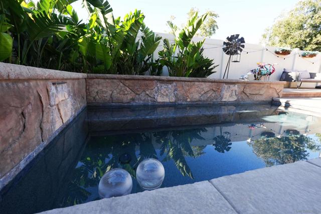 3326 Crowfoot, San Bernardino CA: https://media.crmls.org/mediaz/c1deb2d2-b0a3-4bc2-8967-301775795a22.jpg