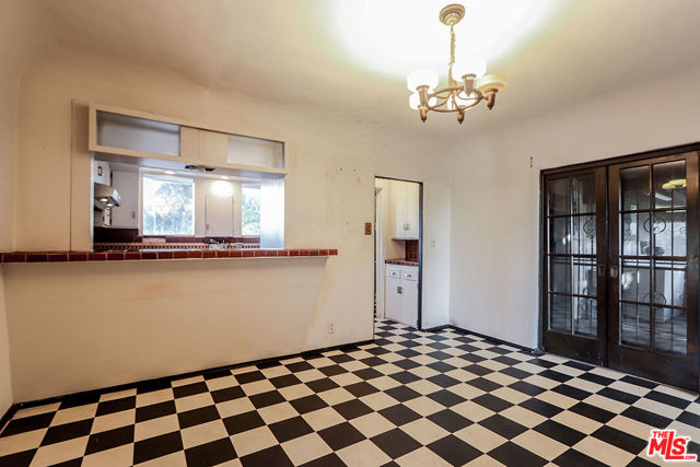 3131 & 3135 Oakcrest Drive, Los Angeles CA: https://media.crmls.org/mediaz/c1dee628-5dbf-40d4-b8ec-3e924912e81b.jpg