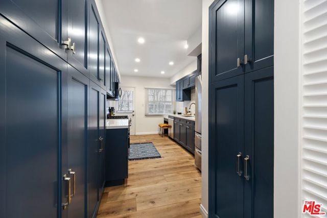 817 6th Street, Santa Monica CA: https://media.crmls.org/mediaz/c1dee661-2eec-42e6-90c6-b099412454ac.jpg