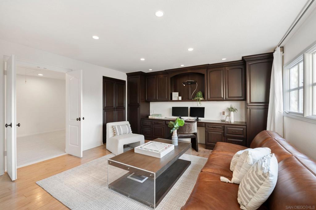 4727 Plummer Ct - photo 10