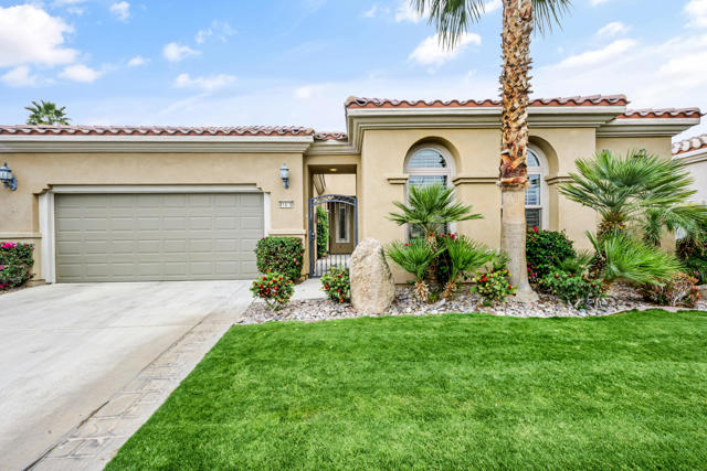 81520 Camino Los Milagros, Indio CA: https://media.crmls.org/mediaz/c1df6369-2528-47ba-83f0-ade6aac4b7ed.jpg