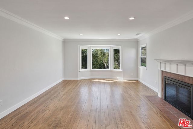 2383 Panorama Terrace, Los Angeles CA: https://media.crmls.org/mediaz/c1dfb688-4290-4e5b-9ea9-dde4f79b0dee.jpg