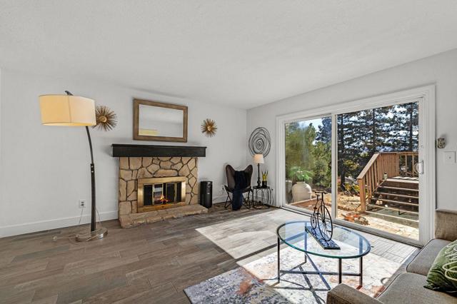 464 Archglen Way, San Jose CA: https://media.crmls.org/mediaz/c1dffebe-836c-4c0a-b782-7b6363e83bd1.jpg