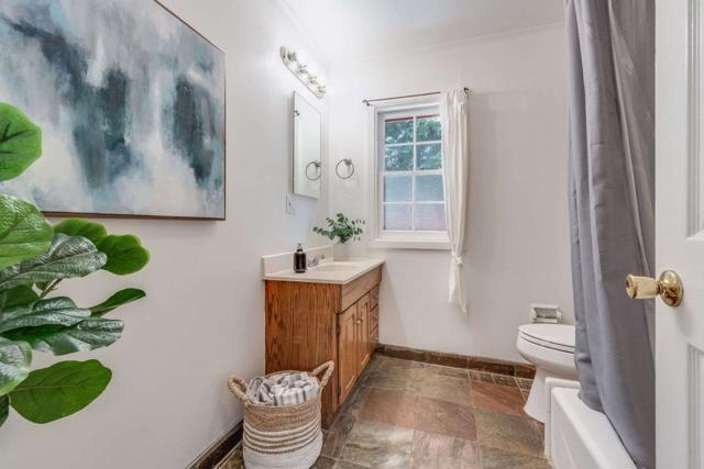 2513 Alpine Road, Menlo Park CA: https://media.crmls.org/mediaz/c1e05325-6973-4a01-aac4-872c96de6870.jpg