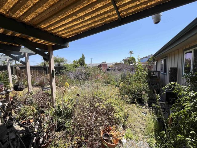 5284 Winthrop St, San Diego CA: https://media.crmls.org/mediaz/c1e0c159-c4cc-43f3-ae52-c24ac98769c6.jpg