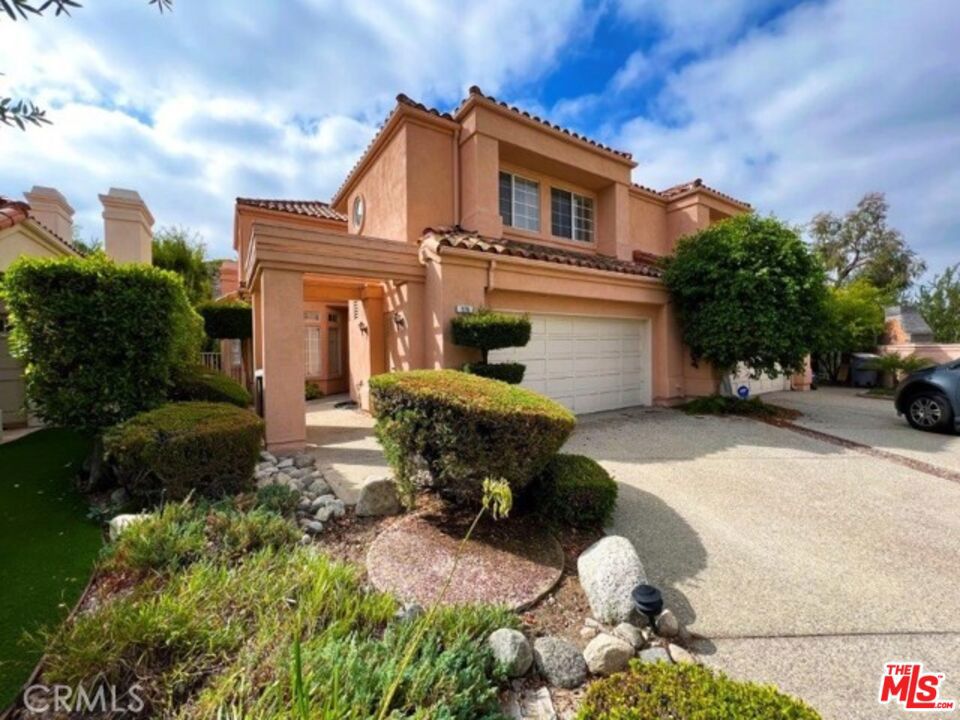 938 Calle Amable, Glendale, CA 91208