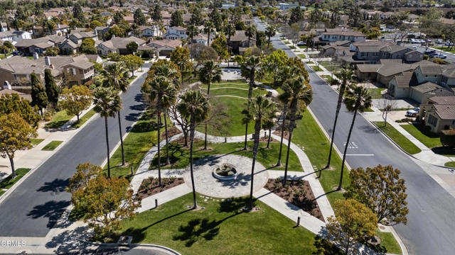 2012 Keltic Lodge Drive, Oxnard CA: https://media.crmls.org/mediaz/c1e12575-0b2c-457f-96cc-1527317e4377.jpg