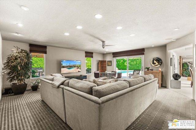 526 W Chino Canyon Road, Palm Springs, CA 92262