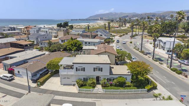 2036 Pierpont Boulevard, Ventura CA: https://media.crmls.org/mediaz/c1e211d8-7f5a-4c27-8c08-6696d10af267.jpg