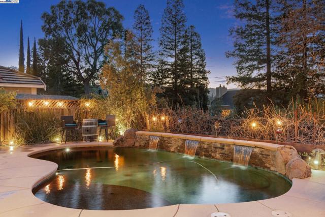 4613 Mirador Dr, Pleasanton CA: https://media.crmls.org/mediaz/c1e21e18-7158-4db5-a660-458d92bfc737.jpg