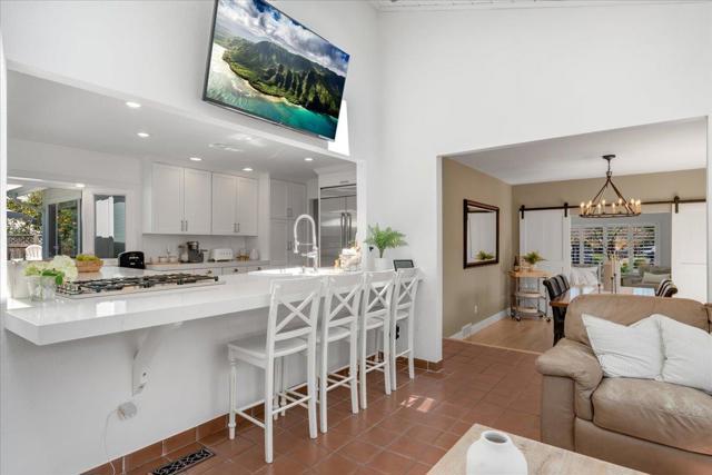 305 Albert Drive, Los Gatos CA: https://media.crmls.org/mediaz/c1e28e82-50da-4c49-91a3-8aac1bdc3bc8.jpg