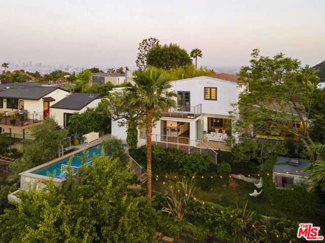 2500 Carman Crest Drive, Los Angeles CA: https://media.crmls.org/mediaz/c1e29c8a-7ad0-465a-bb51-ce130a4025a5.jpg