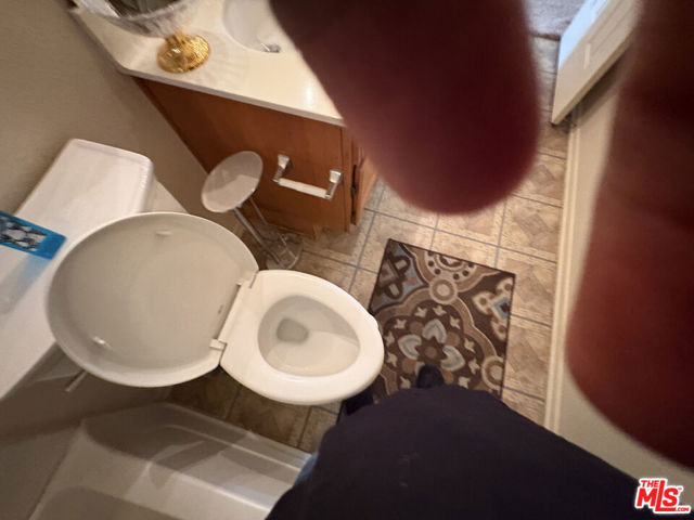3202 Angeleno Place, Palmdale CA: https://media.crmls.org/mediaz/c1e3a67b-a394-435d-912a-ea83b5b00171.jpg