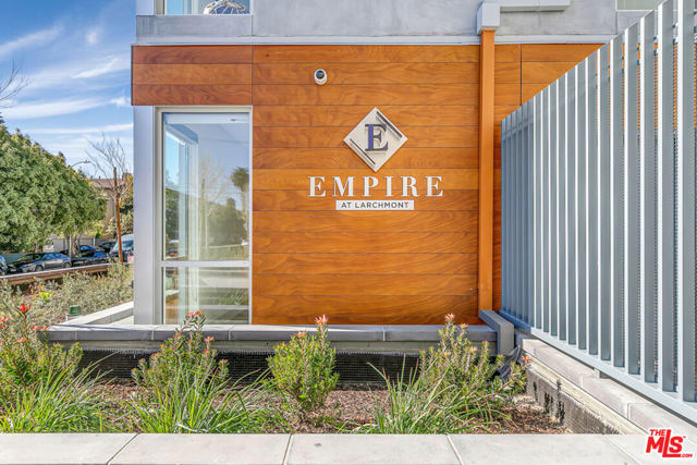 5801 Camerford Avenue, Los Angeles CA: https://media.crmls.org/mediaz/c1e45cd9-8eb2-44a5-8d31-5e0904628dc7.jpg