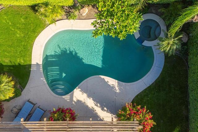 58 Payson Circle, Palm Desert CA: https://media.crmls.org/mediaz/c1e4e9a8-3e4d-4765-a79d-c5635ecd9d17.jpg