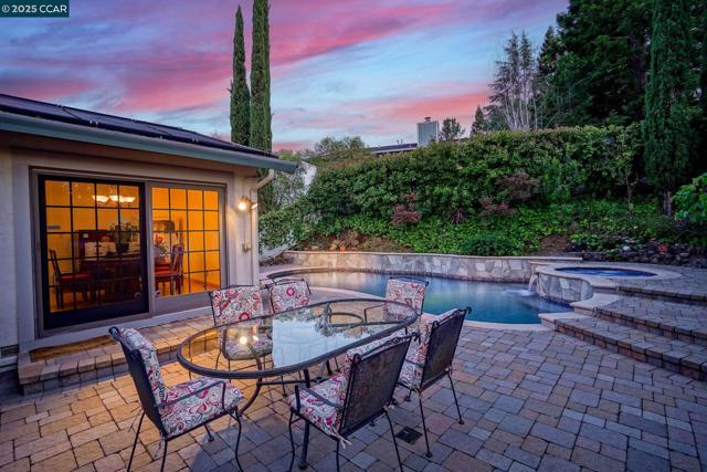 2 Kulani Ln, Pleasant Hill CA: https://media.crmls.org/mediaz/c1e7b32a-a5cb-4575-b01f-6b706d14c8c2.jpg