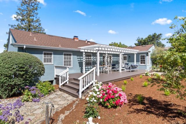 206 Frances Lane, Redwood City CA: https://media.crmls.org/mediaz/c1e8d50c-f19b-49dc-bcd8-b9c2822efcbb.jpg