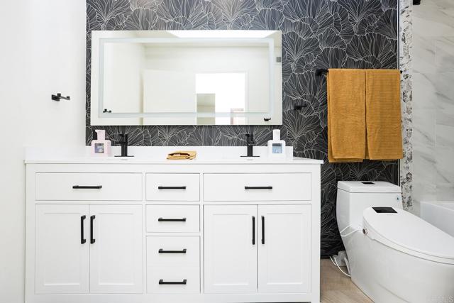 Detail Gallery Image 21 of 53 For 5627 Yerba Anita, San Diego,  CA 92115 - 4 Beds | 2 Baths