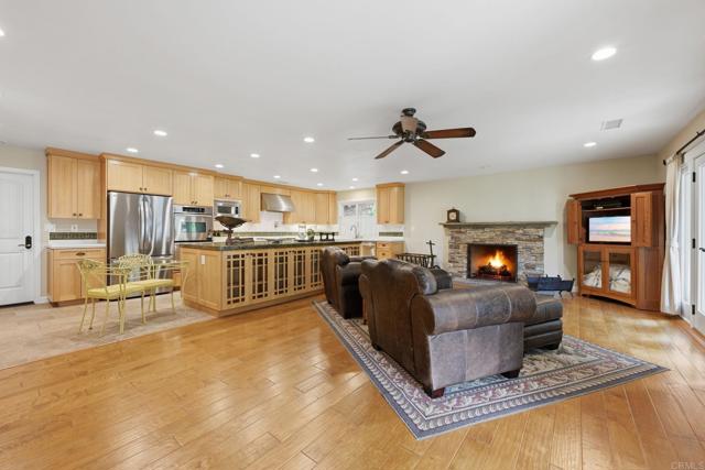 Detail Gallery Image 17 of 63 For 1454 La Plaza Dr, San Marcos,  CA 92078 - 3 Beds | 2 Baths