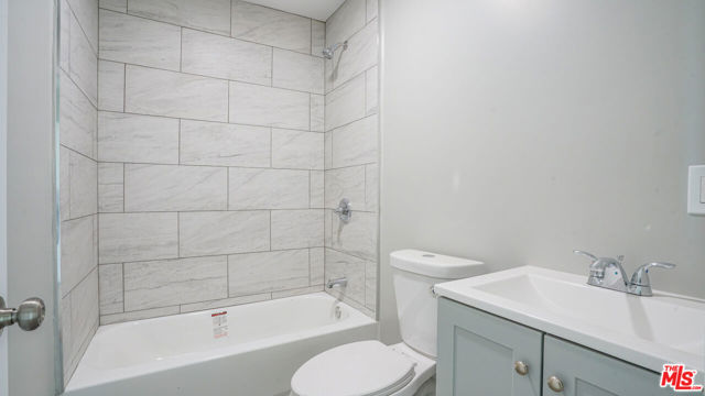 10412 S Figueroa Street, Los Angeles CA: https://media.crmls.org/mediaz/c1ead9e2-205e-4536-85dc-8daff41656c9.jpg