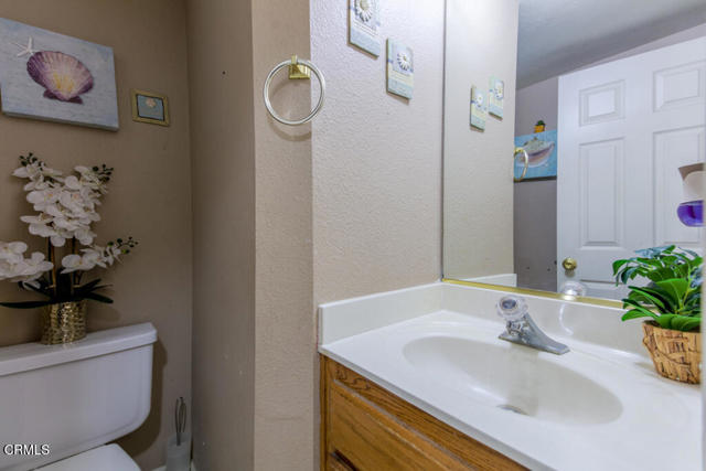 Detail Gallery Image 18 of 35 For 1701 Charlottesville Ln, Ceres,  CA 95307 - 4 Beds | 2/1 Baths