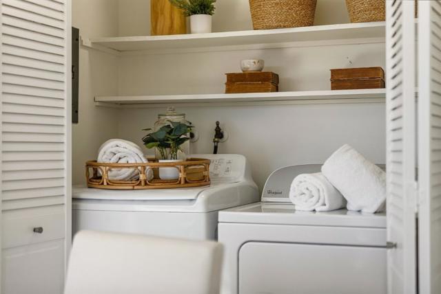 627 Hickey Boulevard, Pacifica CA: https://media.crmls.org/mediaz/c1ec5a08-4a0f-40d7-9452-3e8b30ab98ef.jpg