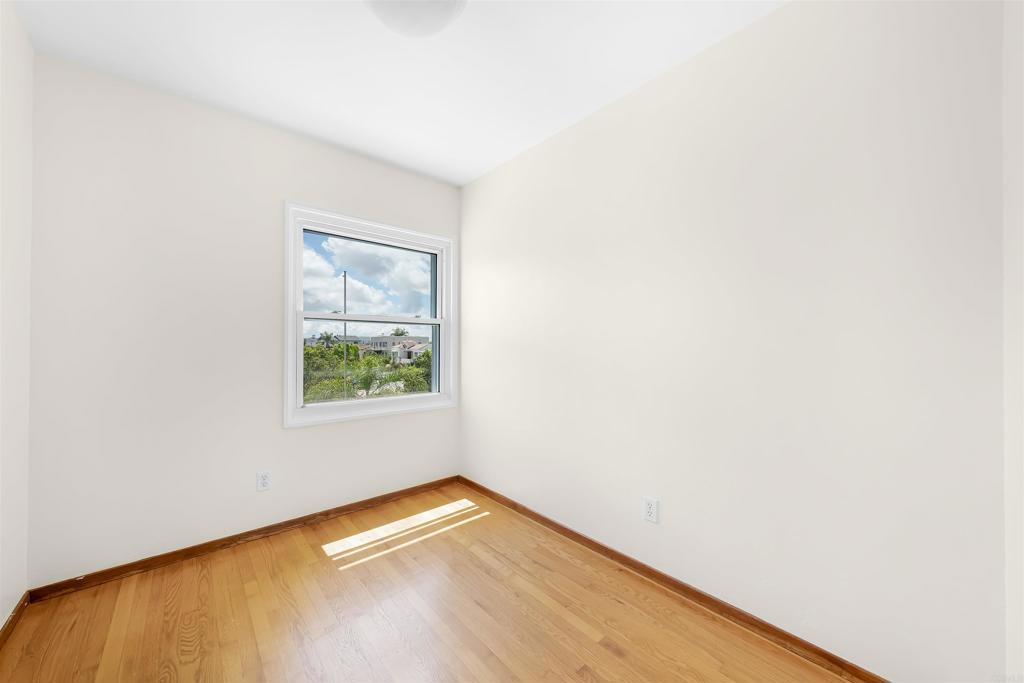 2516 Chatsworth Boulevard - photo 16