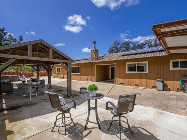 20150 Tarawild Court, Prunedale CA: https://media.crmls.org/mediaz/c1ecdc84-6cc3-48c9-a90b-47c1f6036a2d.jpg
