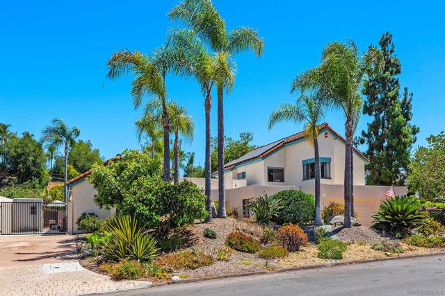 13414 Calle Colina, Poway CA: https://media.crmls.org/mediaz/c1ed5da6-e37e-41ab-aade-4b1f061adbc1.jpg